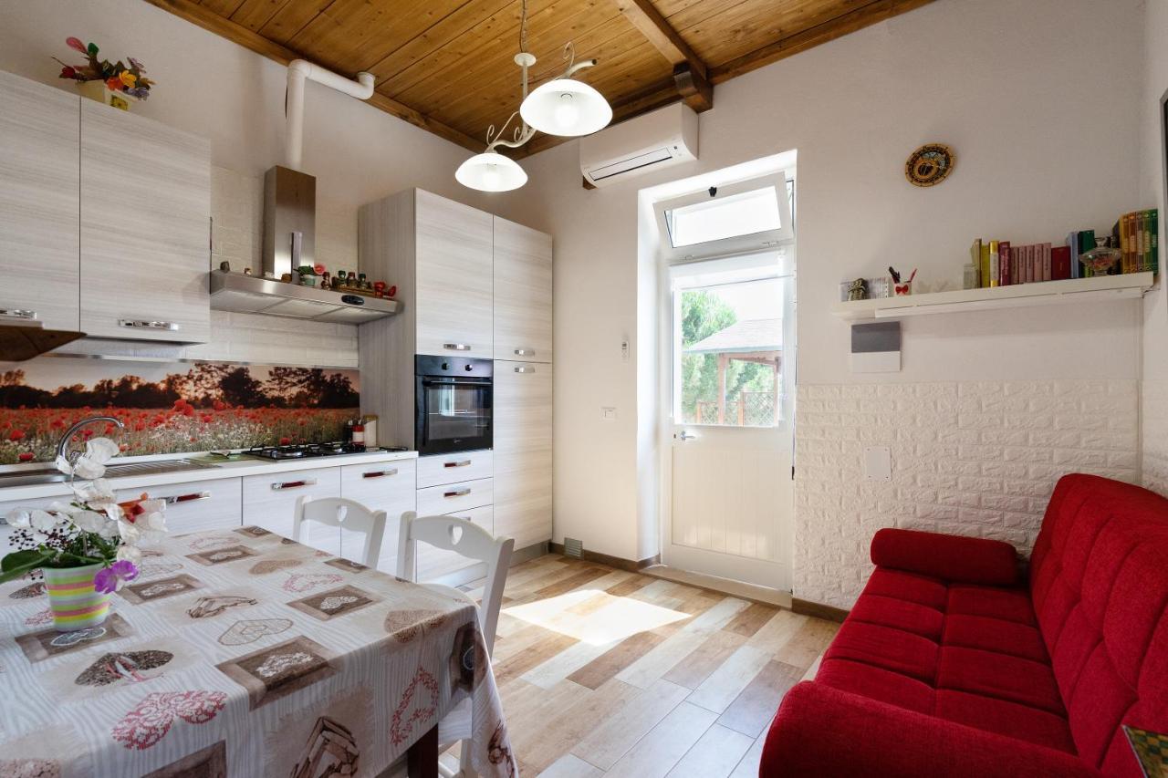 La Fabbrichina Il Luogo Della Pace Apartamento Camporbiano Exterior foto