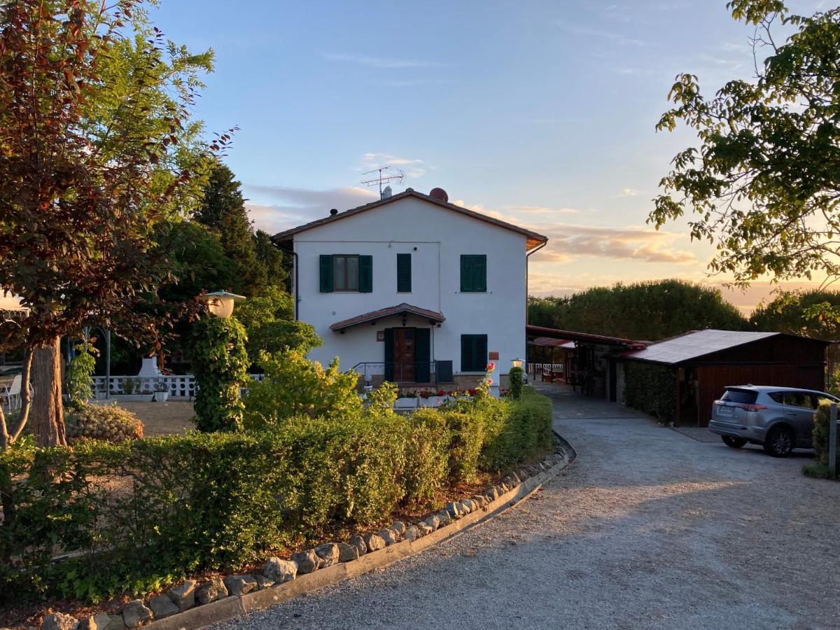 La Fabbrichina Il Luogo Della Pace Apartamento Camporbiano Exterior foto