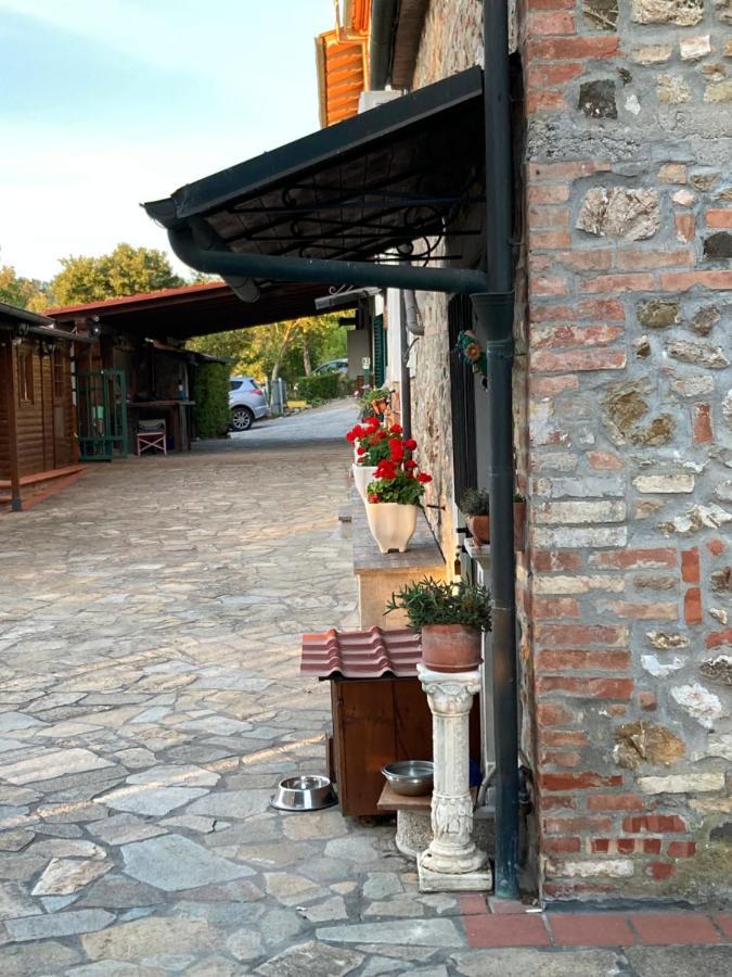 La Fabbrichina Il Luogo Della Pace Apartamento Camporbiano Exterior foto