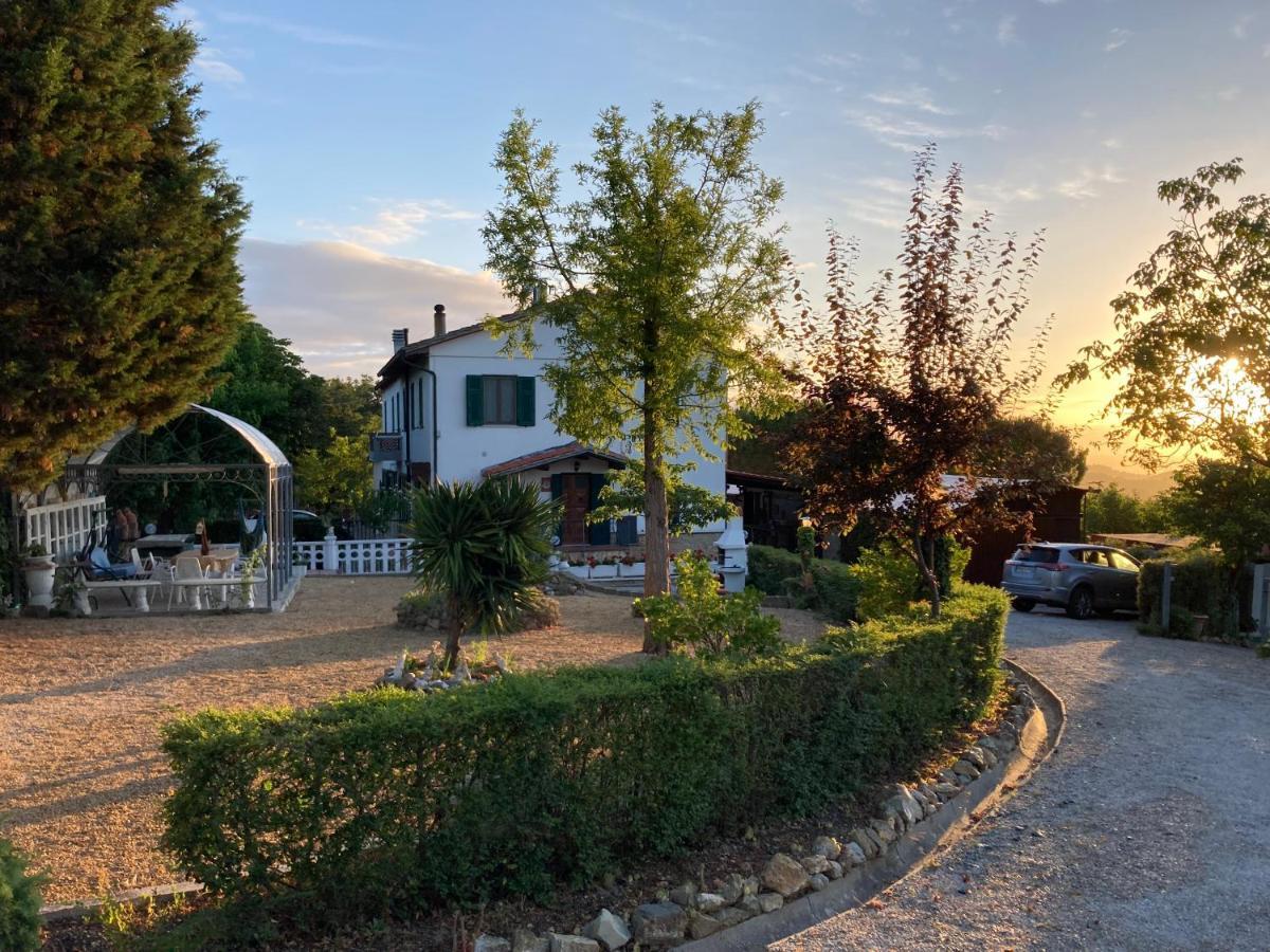 La Fabbrichina Il Luogo Della Pace Apartamento Camporbiano Exterior foto